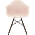 Eames Plastic Armchair Daw - 41 Pale Rose - Dark Maple - Matstolar - Charles & Ray Eames - Rosa - Metall/trä/plast