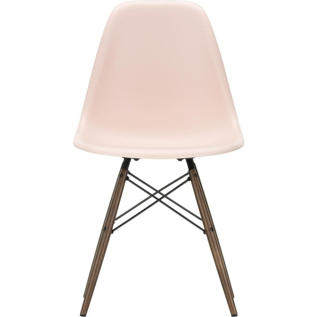 Photo of Eames Plastic Chair Dsw - 41 Pale Rose - Dark Maple - Matstolar - Charles & Ray Eames - Rosa - Metall/trä/plast