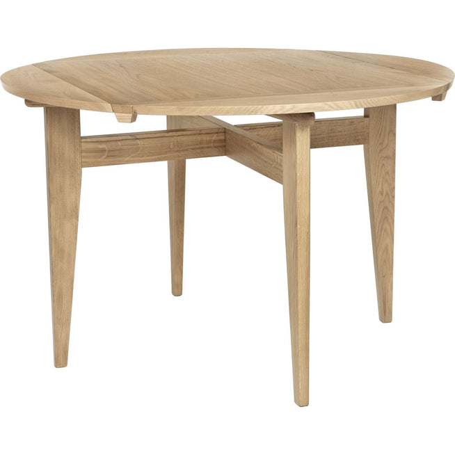Photo of B-table Dining Table