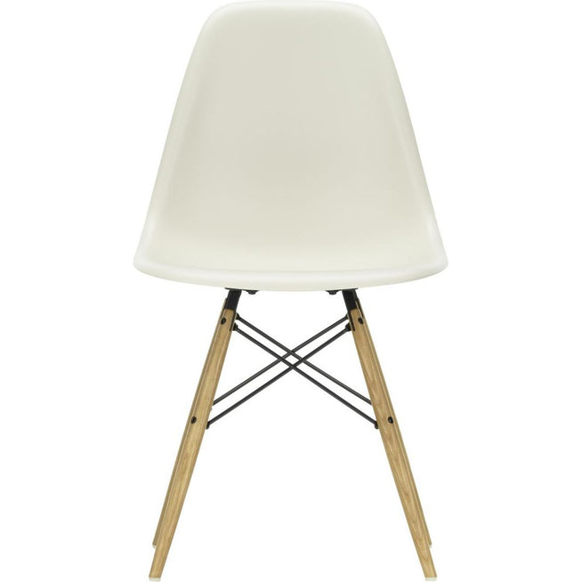 Photo of Eames Plastic Chair Dsw - 11 Pebble - Ash Honey Tone - Matstolar - Charles & Ray Eames - Vit - Metall/trä/plast