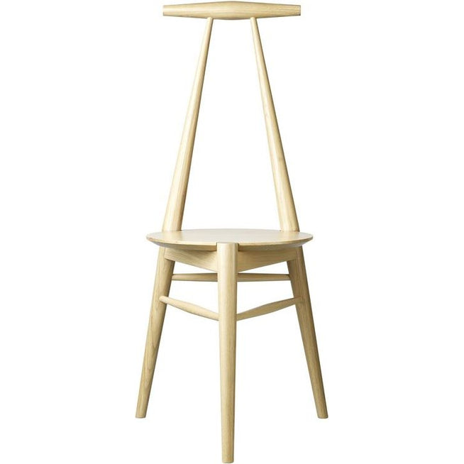Photo of J157 Anker Chair Oak Nature Lacquered