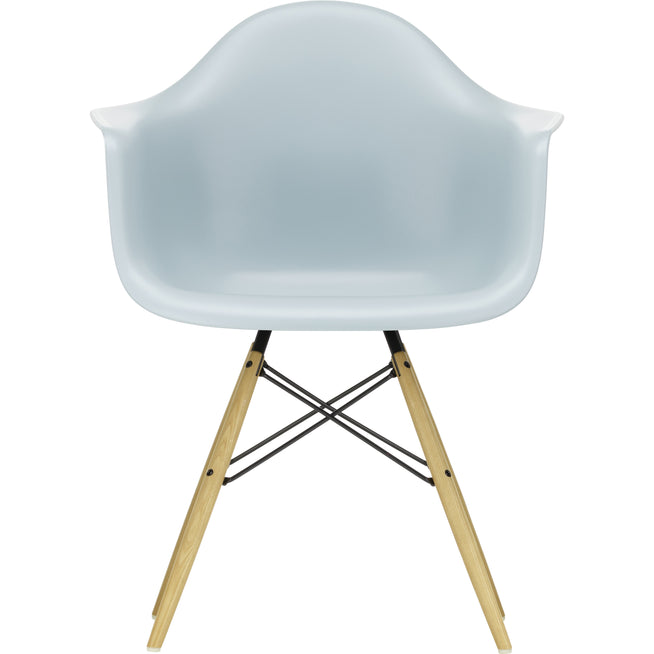 Photo of Eames Plastic Armchair Daw - 23 Ice Grey - Ash Honey Tone - Matstolar - Charles & Ray Eames - Grå - Metall/trä/plast