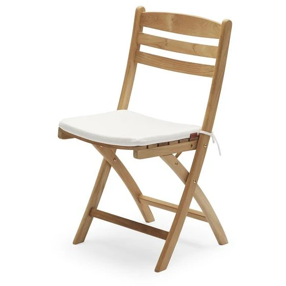 Photo of Skagerak cushion for Selandia chair from Fritz Hansen
