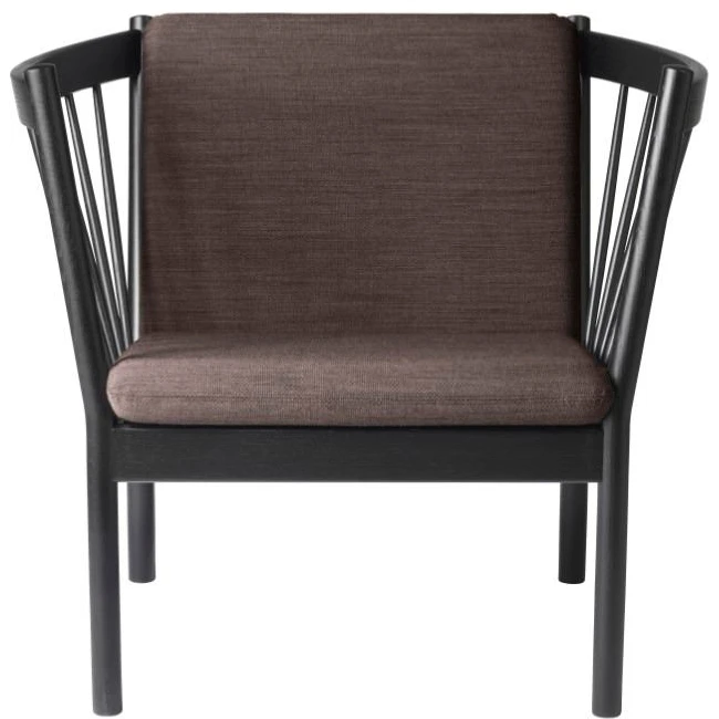 J146 Armchair Sh: 43 cm - Black Oak/Brown