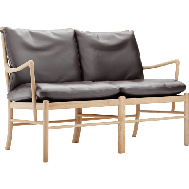 Photo of Carl Hansen - O149-2 - Colonial Sofa, Olzad One, Ledergrip B Thor - 306 - Tour - Ole Owenser - Bruno