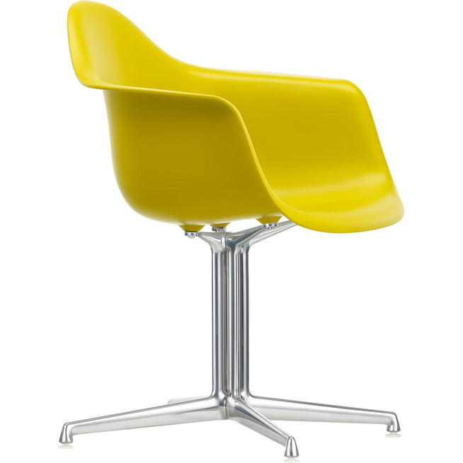 Photo of Eames Plastic Armchair Dal - 34 Mustard - Aluminium Polished - Matstolar - Charles & Ray Eames - Gul - Metall/plast