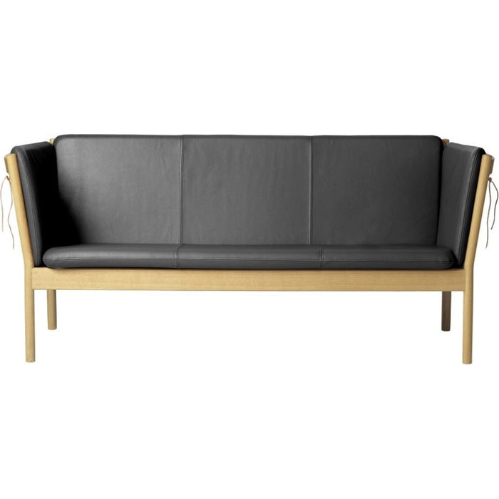 Photo of J149 3-pers. Sofa - lacquered oak