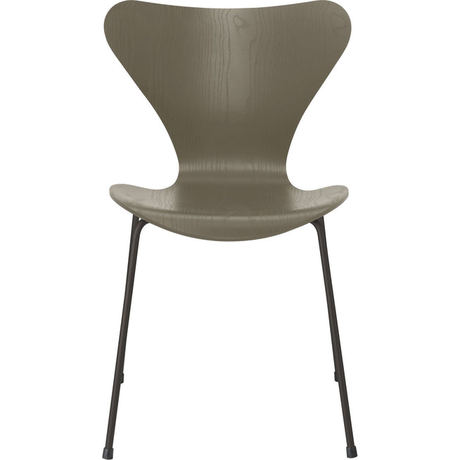 Photo of 3107 Seven, Coloured Ash, Venetian Red, Underframe Warm Graphite - Dining chairs - Arne Jacobsen - Red - Metal/wood