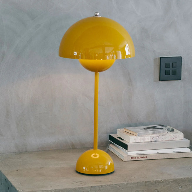 Photo of Flowerpot VP3 Table Lamp
