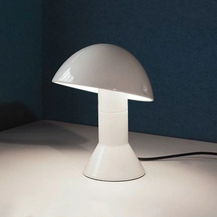 Photo of Helmet, White, 1 x 5,3w E27 Led - Bordslampor - Elio Martinelli - Vit
