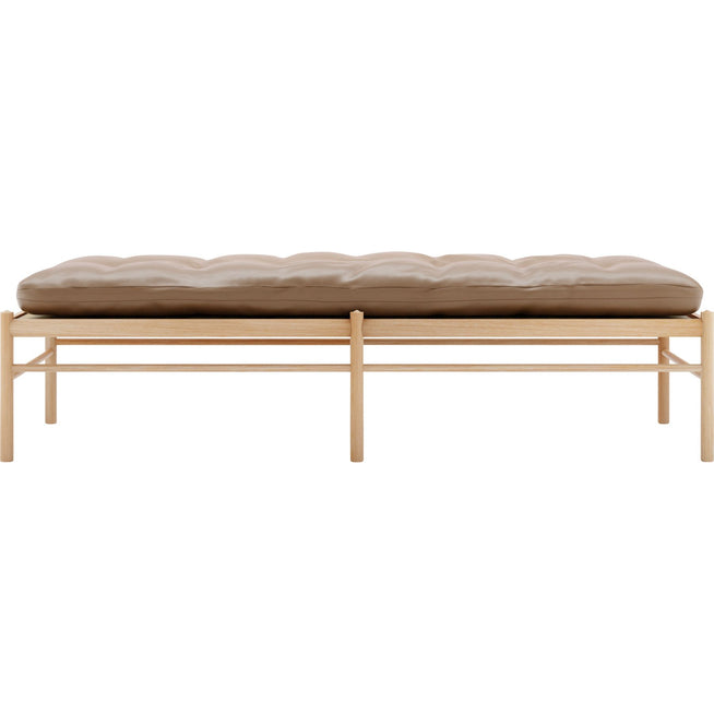 Photo of Carl Hansen - OW150, Oiled Oak, Leather Group C Sif