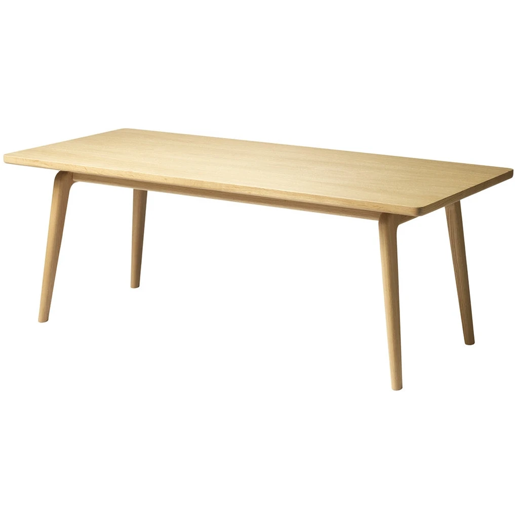 D104 Åstrup Coffee Table - Lacquered Oak