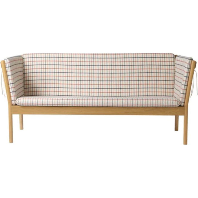 Photo of J149 3-pers. Sofa - lacquered oak