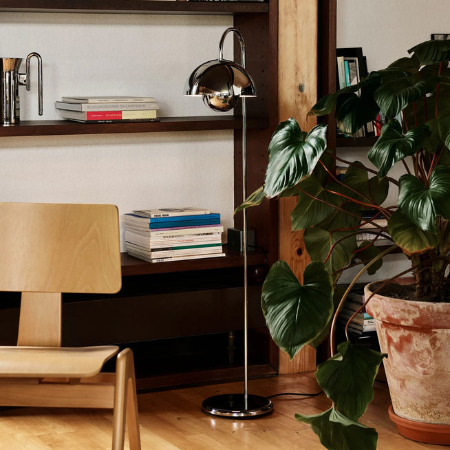 Photo of Flowerpot VP12 Floor Lamp