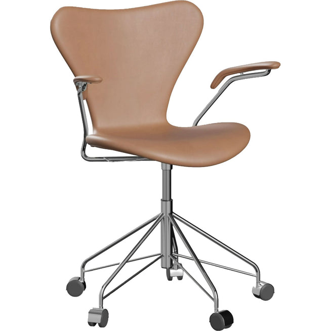 Photo of 3217 Sjuan - Upholstery, Leather, Rustic - Desk chairs - Arne Jacobsen - Beige
