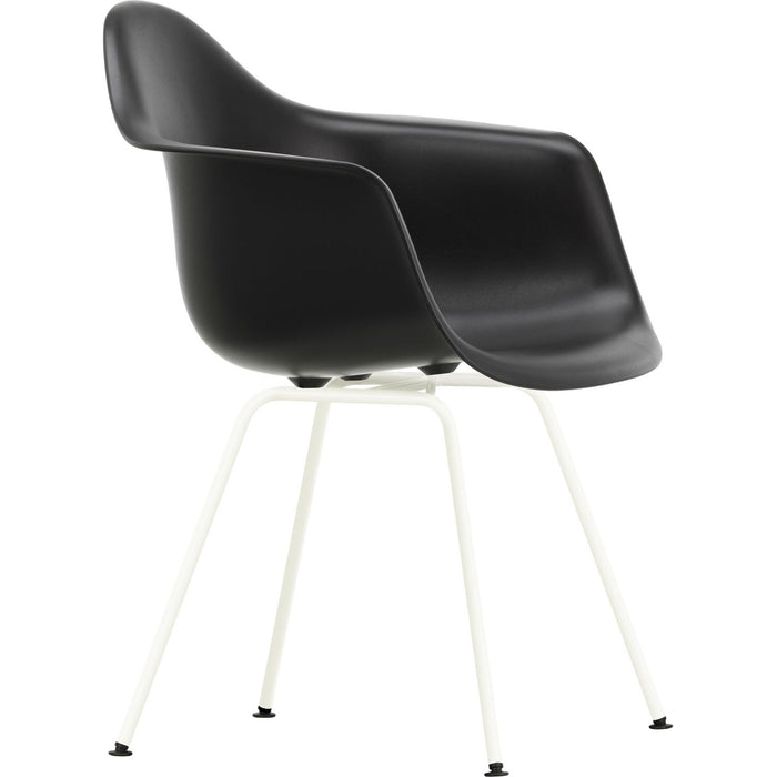 Eames Plastic Armchair Dax - 12 Deep Black - White Base - Matstolar - Charles & Ray Eames - Svart - Metall/plast