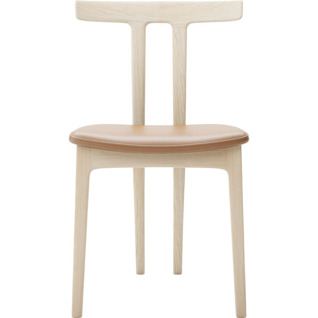 Photo of Carl Hansen - Ow58, T-chair, Soaped Oak, Leather Cat. C Sif 95 - Matstolar - Ole Wanscher - Läder/trä/skum